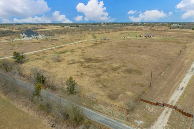 1019 Gin Road, Ennis, TX 75119