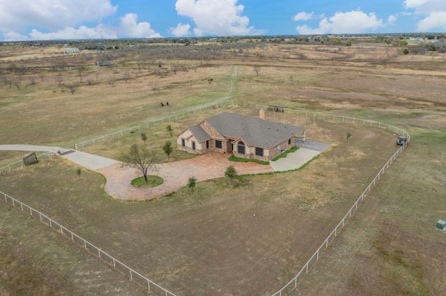1019 Gin Road, Ennis, TX 75119