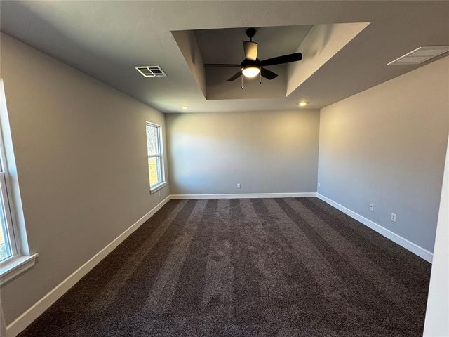 1300 Lighthorsemen Way, Choctaw, OK 73020