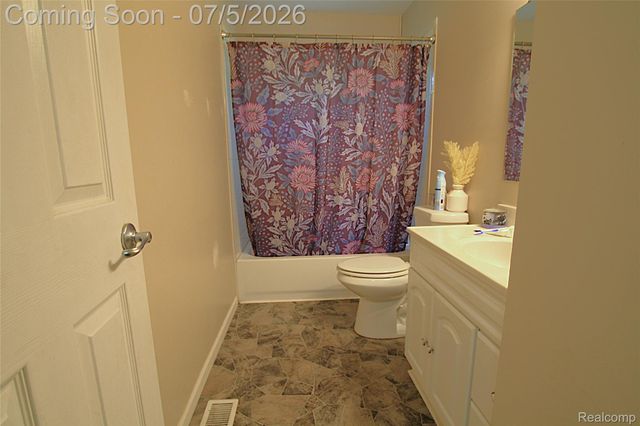 12403 Willard Road, Montrose Charter Township, MI 48417