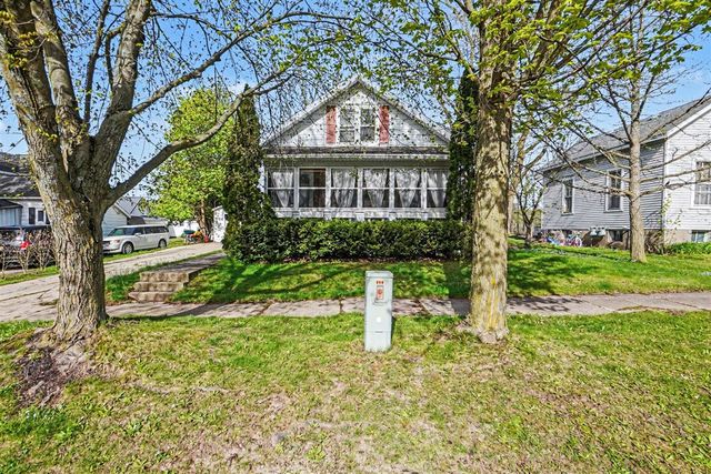 215 N Division Avenue, Fremont, MI 49412
