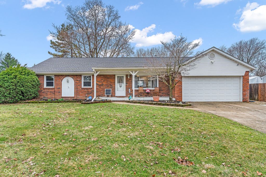 1418 Hornaday Road, Brownsburg, IN 46112
