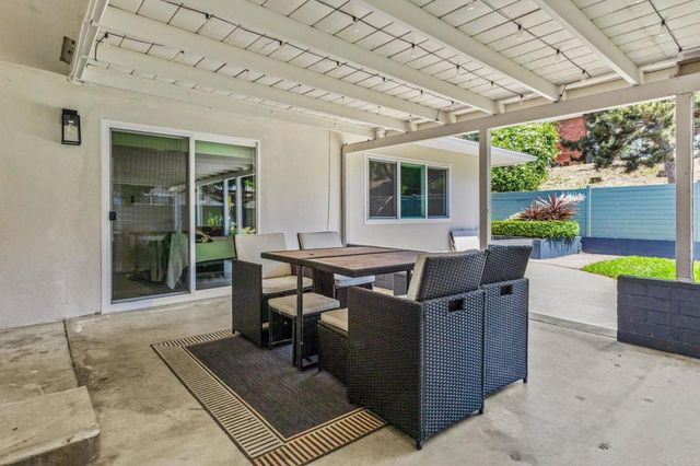 3851 Curtis Street, San Diego, CA 92110