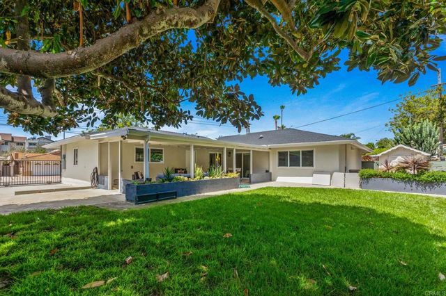 3851 Curtis Street, San Diego, CA 92110