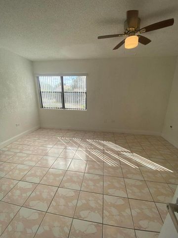 3031 E Missionwood Lane, Miramar, FL 33025
