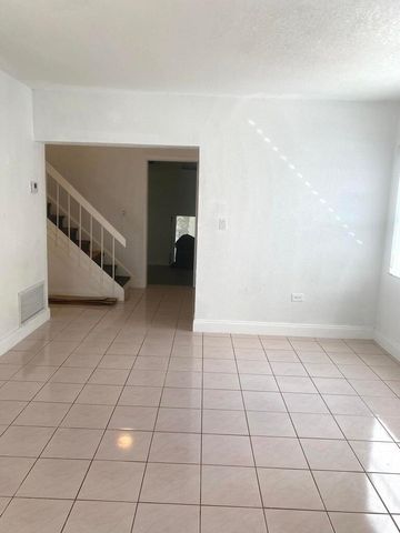 3031 E Missionwood Lane, Miramar, FL 33025