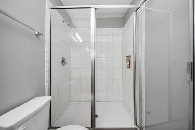 1324 S Johnson Street, Alvin, TX 77511