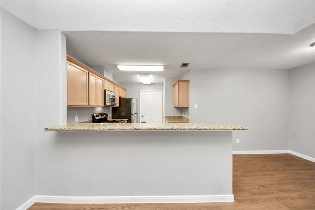 1324 S Johnson Street, Alvin, TX 77511