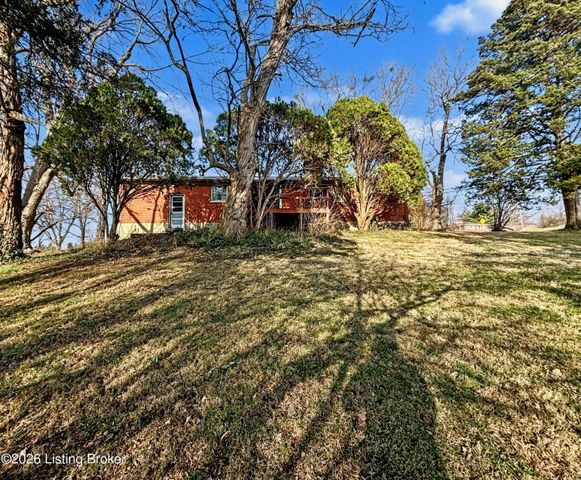 8200 Joyce Dr, Louisville, KY 40219