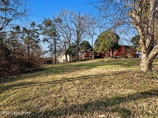 8200 Joyce Dr, Louisville, KY 40219