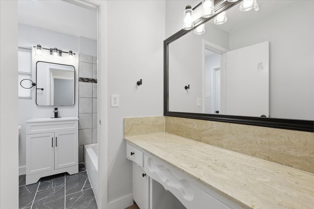 2202 E Mitchell Street, Arlington, TX 76010