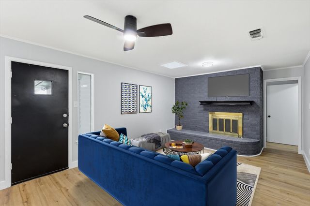 2202 E Mitchell Street, Arlington, TX 76010