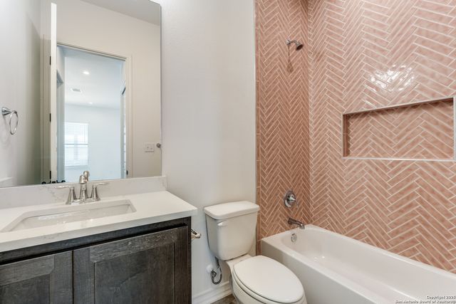 146 Porter St Unit 201, San Antonio, TX 78210