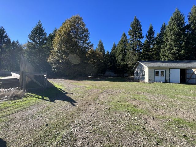 1471 Forest Service Rd. 3s16 Road, Kettenpom, CA 95595