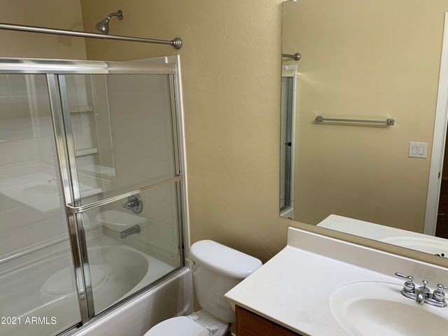 3040 W Cavalry Drive, Phoenix, AZ 85086