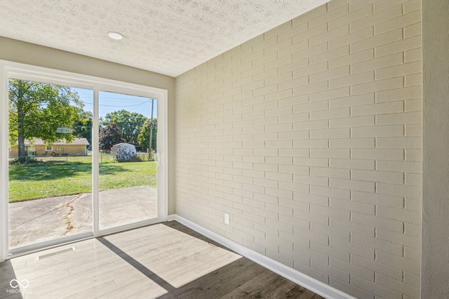 311 Fall Creek Drive, Anderson, IN 46013