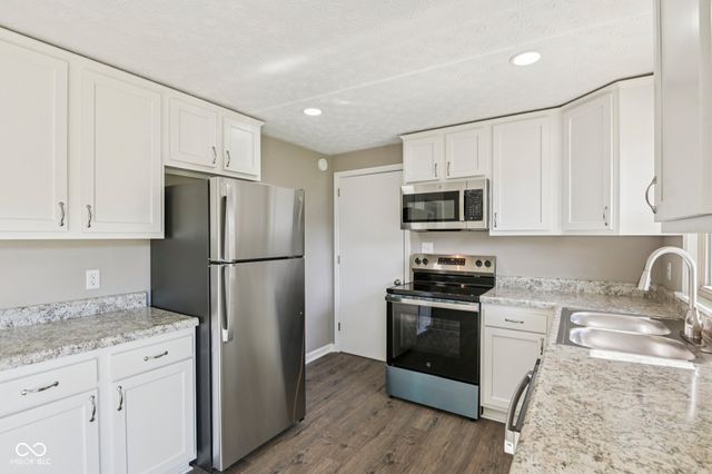 311 Fall Creek Drive, Anderson, IN 46013