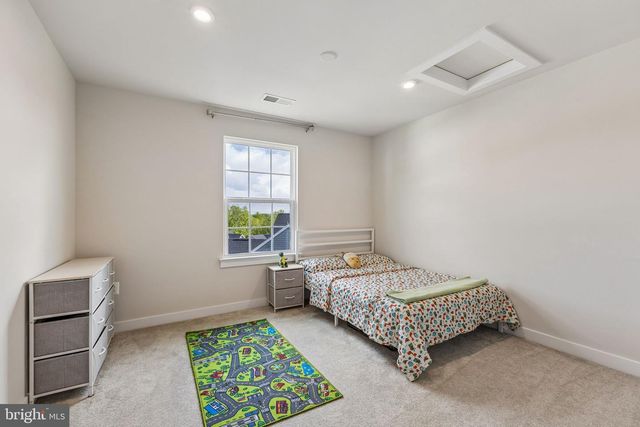 357 MCKITTRICK DR, Stafford, VA 22554