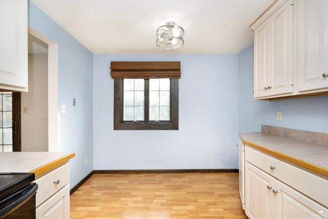 320 Twykingham Place, Manhattan, KS 66503