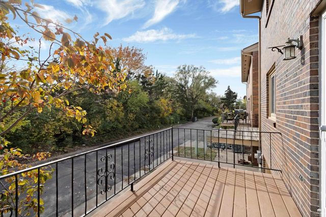 320 Twykingham Place, Manhattan, KS 66503