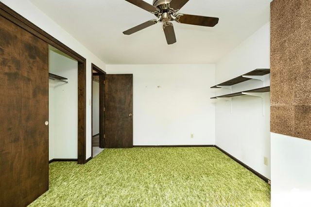 320 Twykingham Place, Manhattan, KS 66503