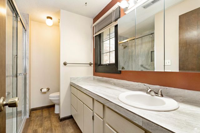 320 Twykingham Place, Manhattan, KS 66503