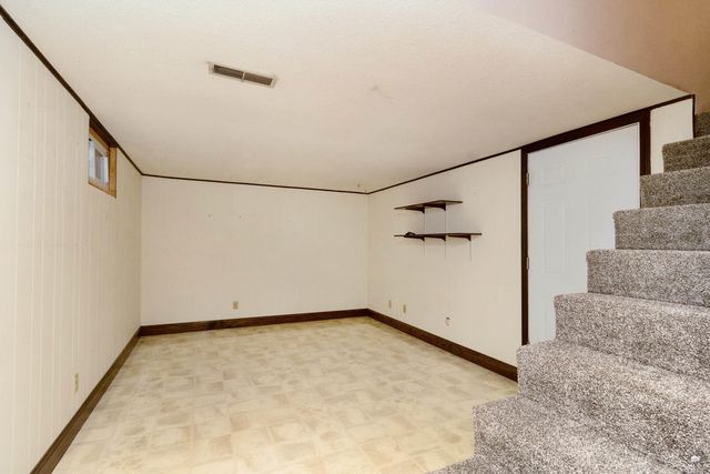 320 Twykingham Place, Manhattan, KS 66503