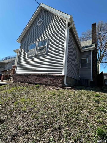 1213 NE GLENDALE Avenue, Peoria, IL 61603