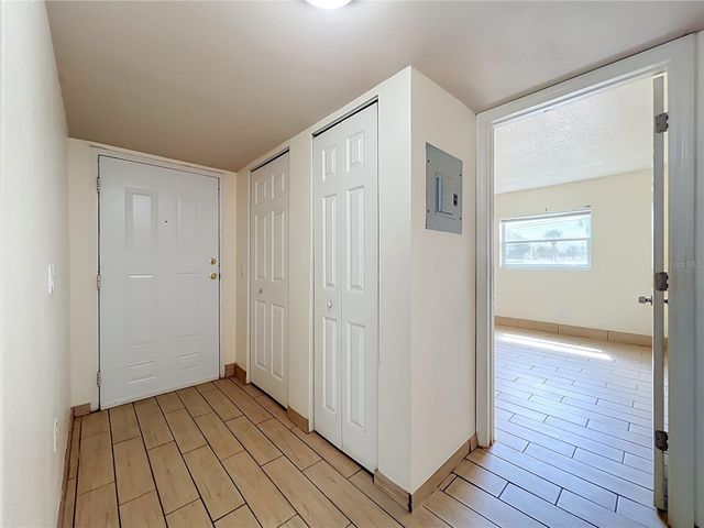 5885 DAHLIA DRIVE 103, Orlando, FL 32807