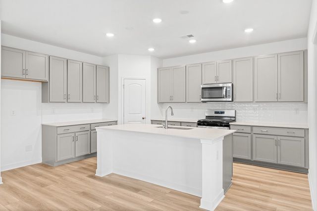 1352 Georgetown Drive, Old Hickory, TN 37138