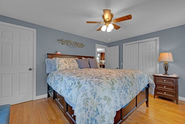 3 Salem St, Palmer, MA 01069