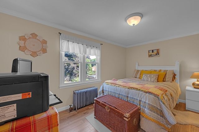 3 Salem St, Palmer, MA 01069