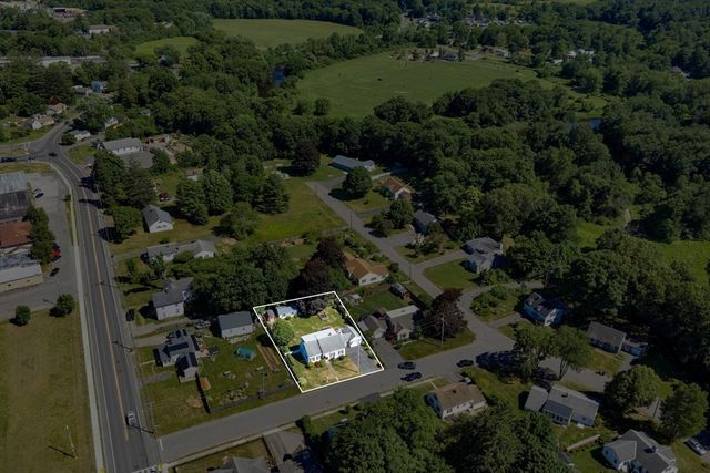 3 Salem St, Palmer, MA 01069