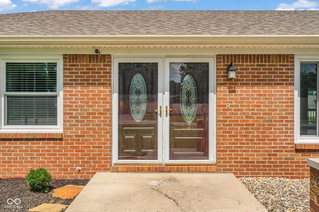 40 Circle Drive, Monrovia, IN 46157
