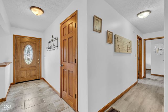 40 Circle Drive, Monrovia, IN 46157