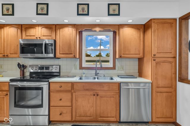 40 Circle Drive, Monrovia, IN 46157