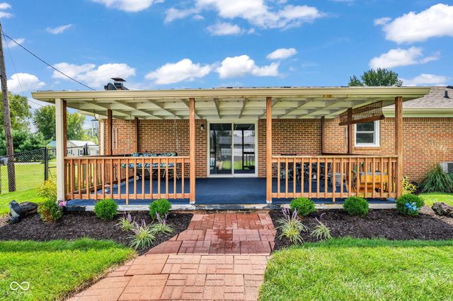 40 Circle Drive, Monrovia, IN 46157