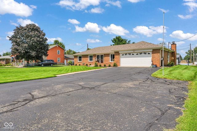 40 Circle Drive, Monrovia, IN 46157