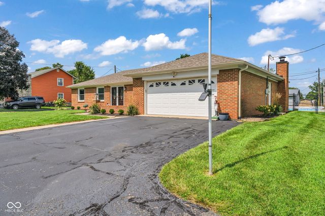 40 Circle Drive, Monrovia, IN 46157
