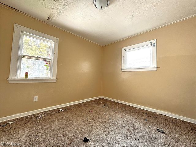 4115 E 146th Street, Cleveland, OH 44128