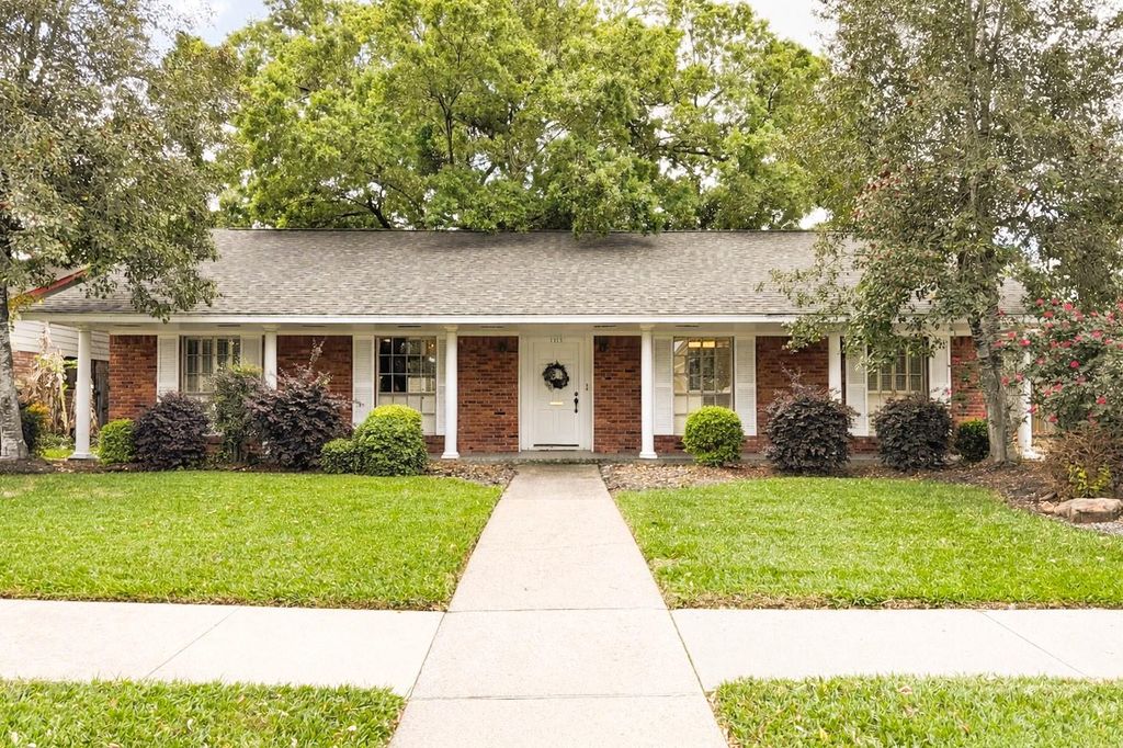 1313 Lafayette Avenue, Pasadena, TX 77502