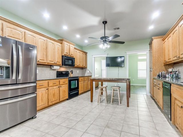 10625 Tangleroot Way, Oklahoma City, OK 73173