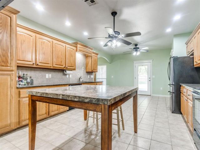 10625 Tangleroot Way, Oklahoma City, OK 73173