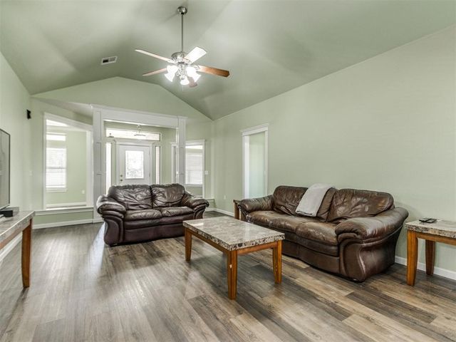 10625 Tangleroot Way, Oklahoma City, OK 73173