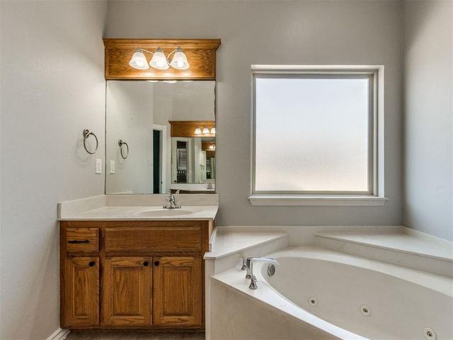 10625 Tangleroot Way, Oklahoma City, OK 73173