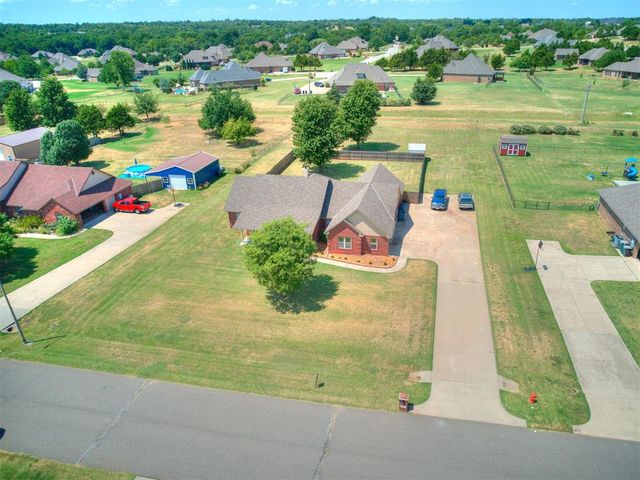 10625 Tangleroot Way, Oklahoma City, OK 73173