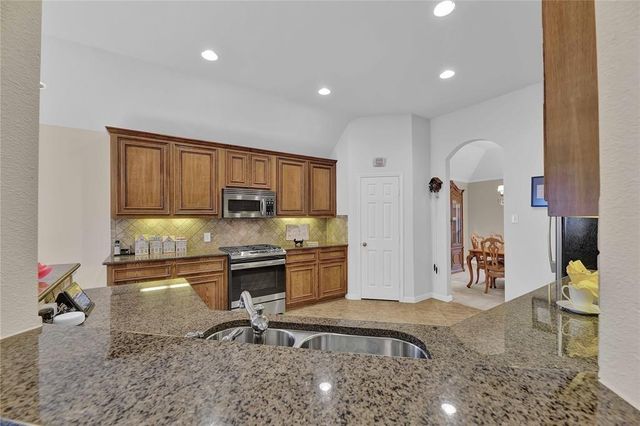 13610 Popes Creek Lane, Houston, TX 77044