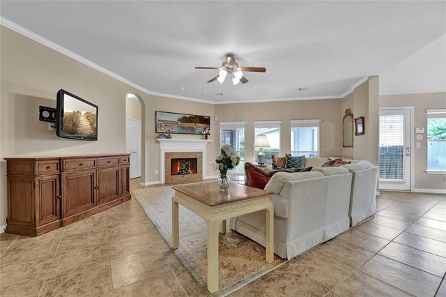 13610 Popes Creek Lane, Houston, TX 77044