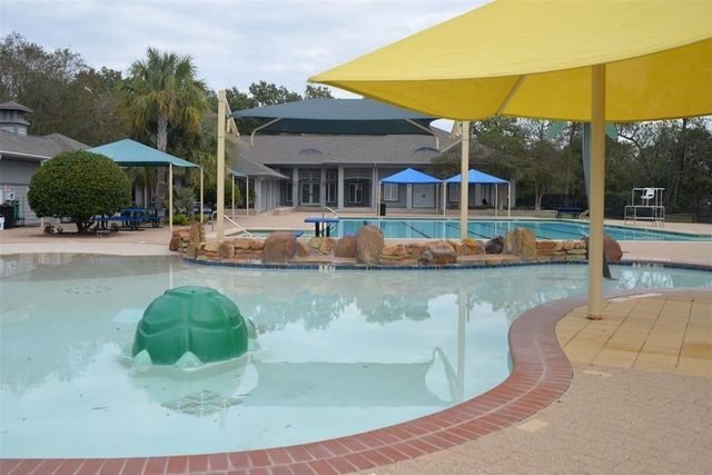 13610 Popes Creek Lane, Houston, TX 77044