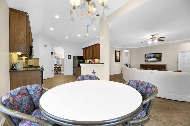 13610 Popes Creek Lane, Houston, TX 77044